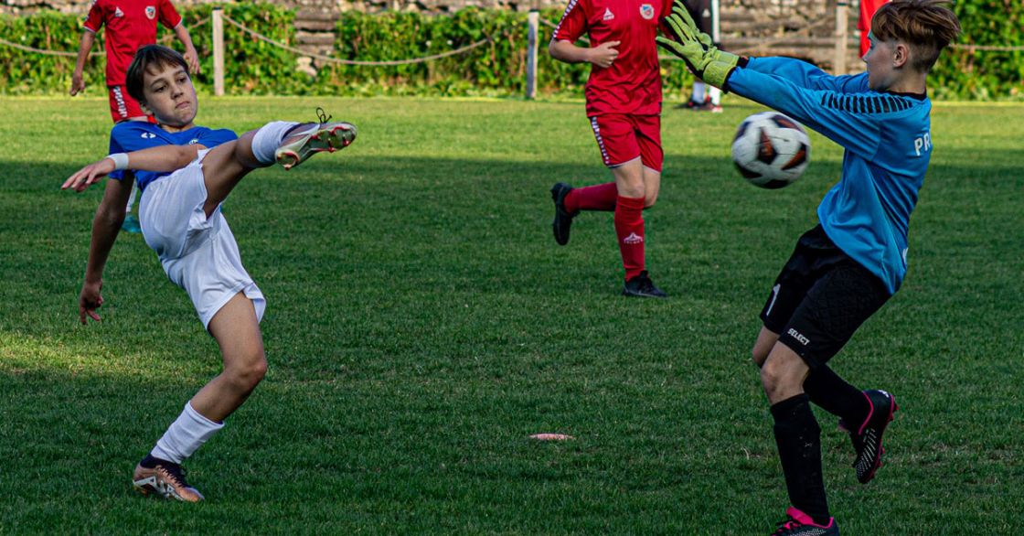 U12 zn&oacute;w od 2-0 do 2-3...