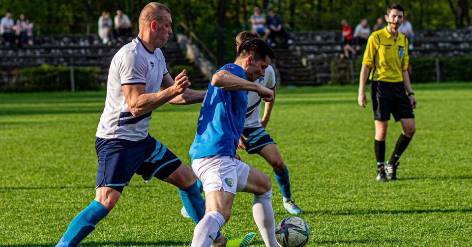 Przegrana zacięta rywalizacja z Pogonią