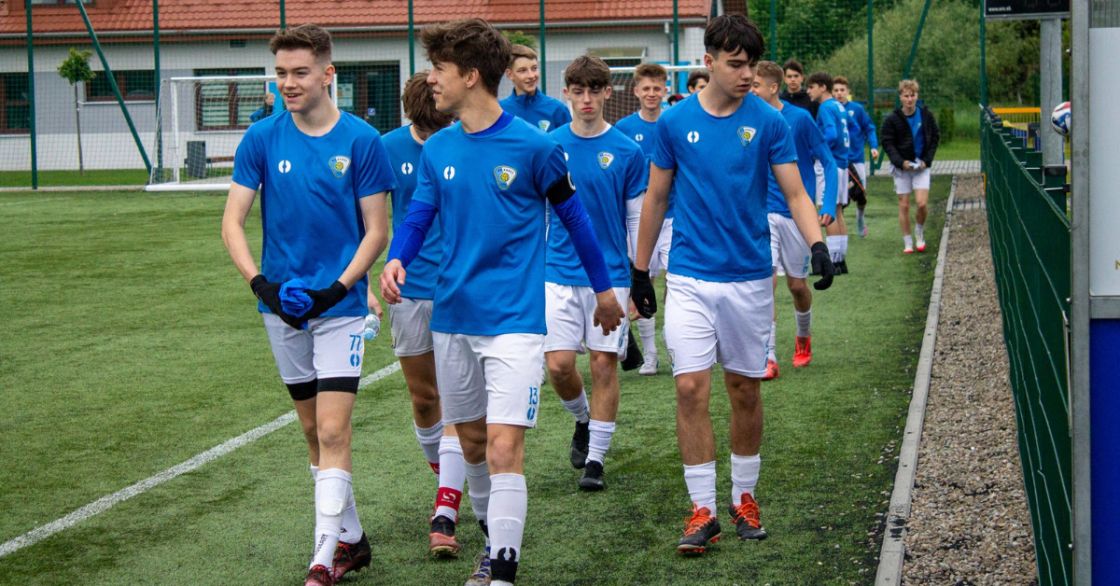 U17 (B1) : Bezbramkowy remis z liderem