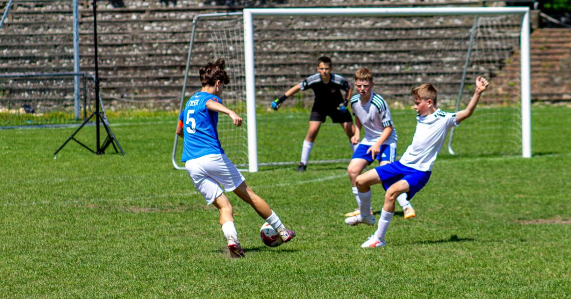 U13 (D1): &rdquo;Kablarze&rdquo; odwr&oacute;cili losy meczu!