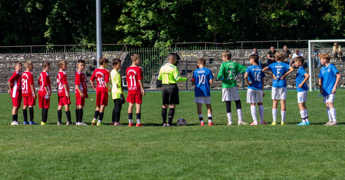 U13 (D1) Liga Makroregionalna: Lider o jedną bramkę więcej