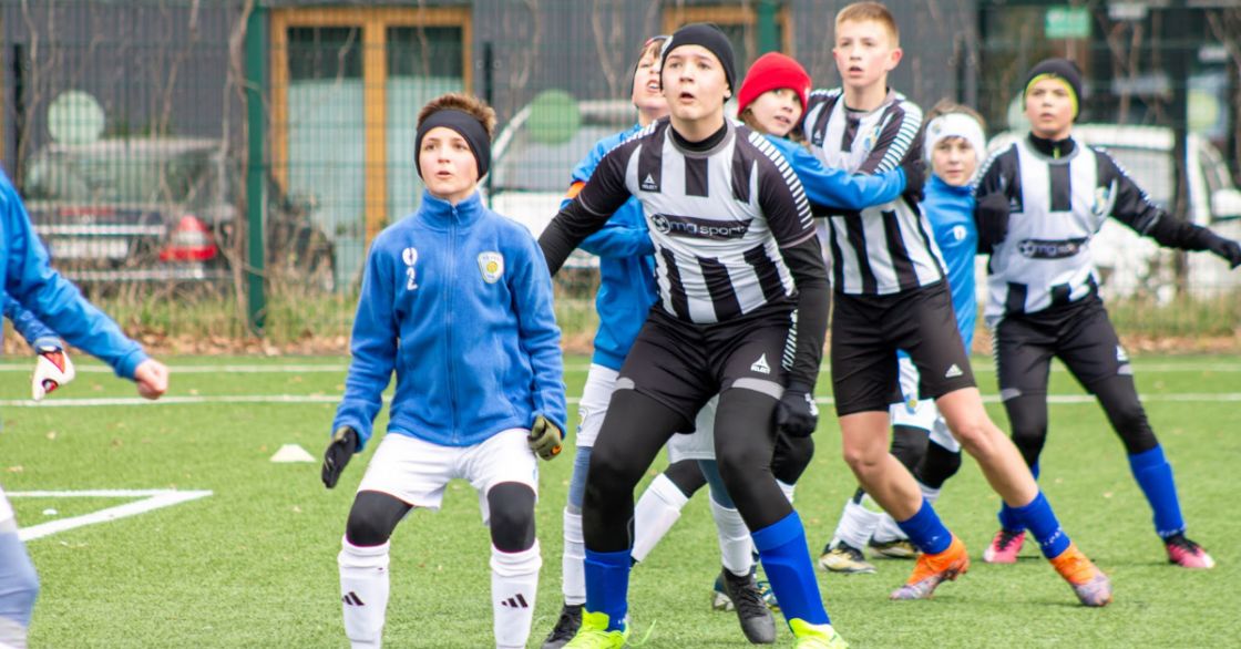 U12 (D1): Waleczna postawa mimo trudności