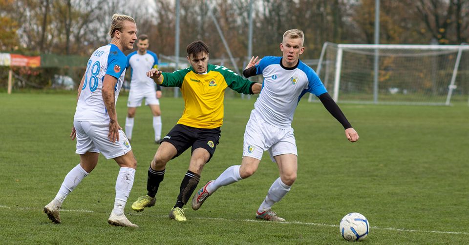 Trzecie zwycięstwo z rzędu, Płomień pokonany