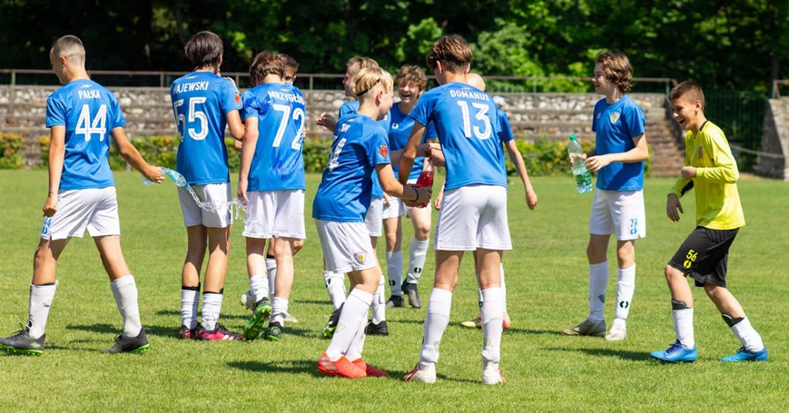 Wysokie zwycięstwo na koniec sezonu. Trampkarze potwierdzili dominację w lidze