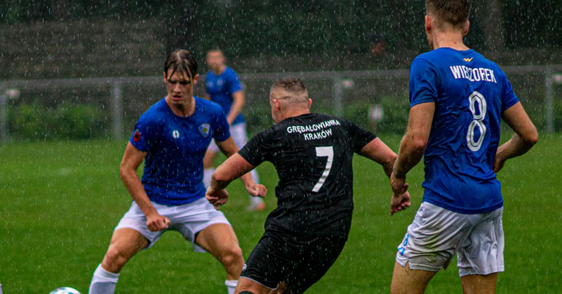 Kabel nie zbacza ze zwycięskiej ścieżki