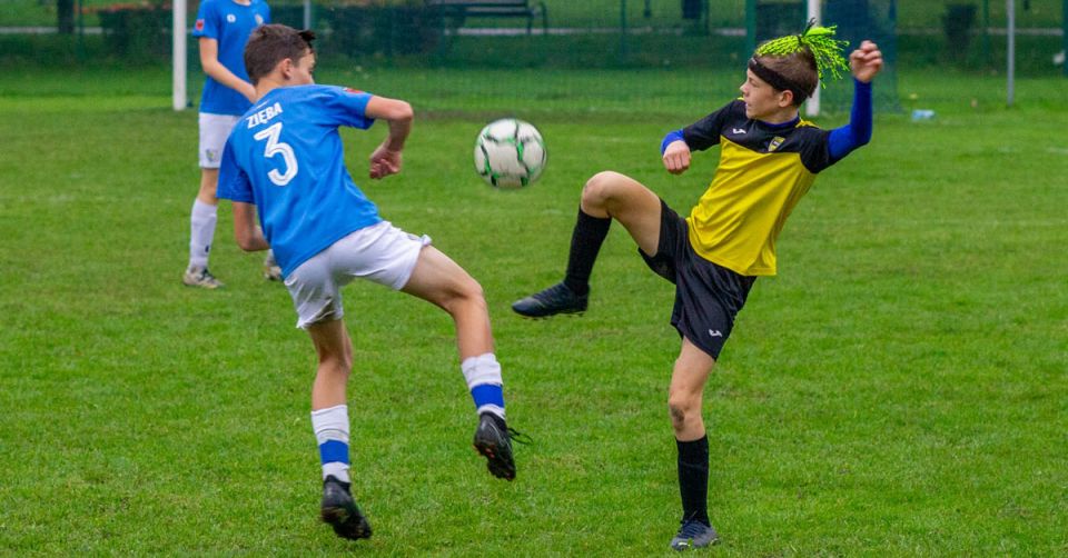 U15 z kompletem punkt&oacute;w po I rundzie