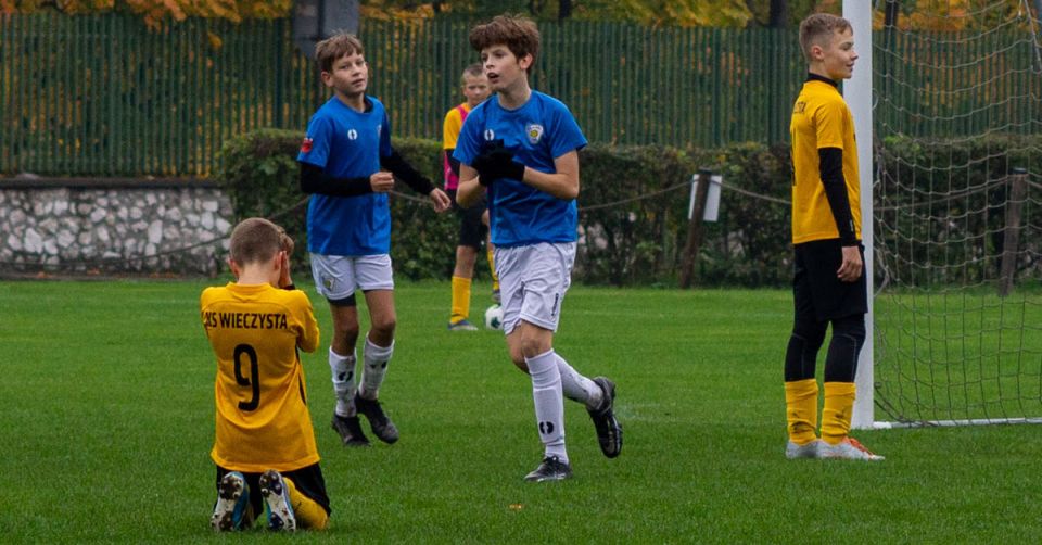Lider pokonany - U13 triumfuje