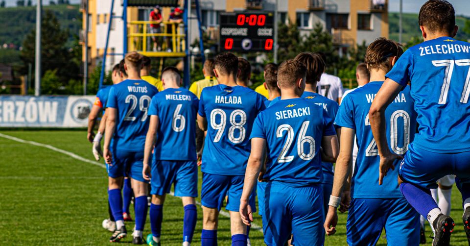 Kmita lepszy na swoim terenie