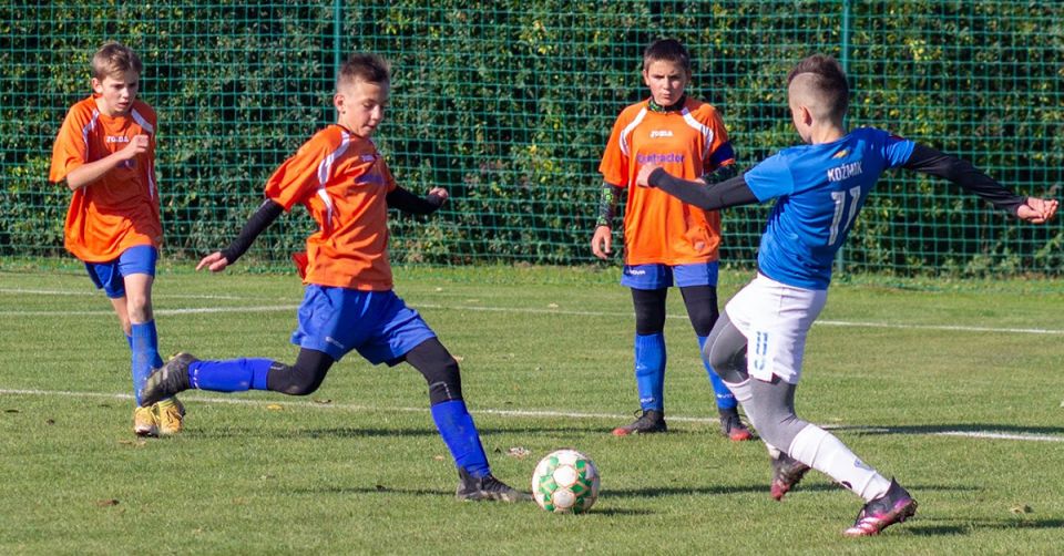 Trampkarze młodsi liderem na połmetku ligowej rywalizacji