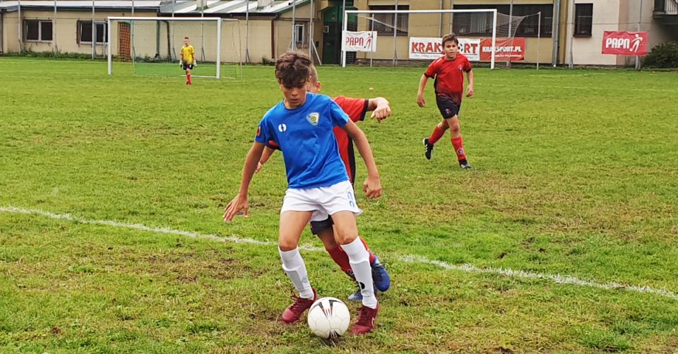 U13 przegrywa na klepisku